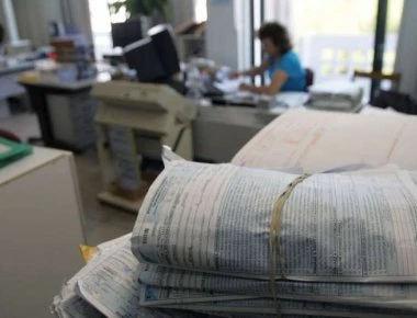 Φοροκαταιγίδα: Μέχρι σήμερα τα μεσάνυχτα πρέπει να καταβληθεί η πρώτη δόση του ΕΝΦΙΑ